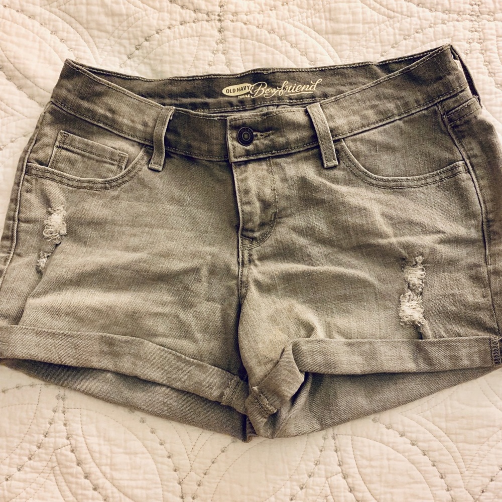Gray Boyfriend Jean Shorts.